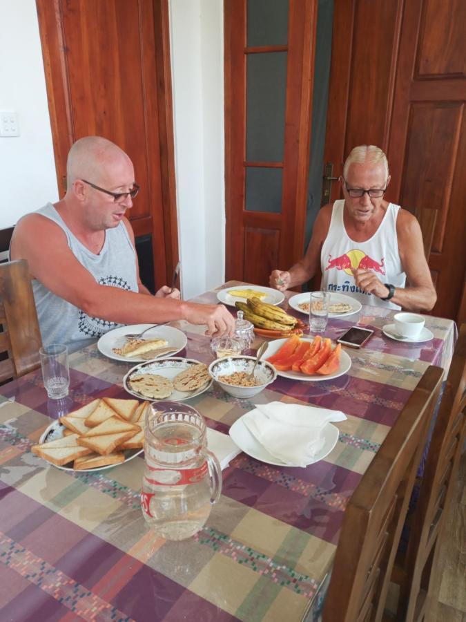 Ritz Inn إيلا المظهر الخارجي الصورة