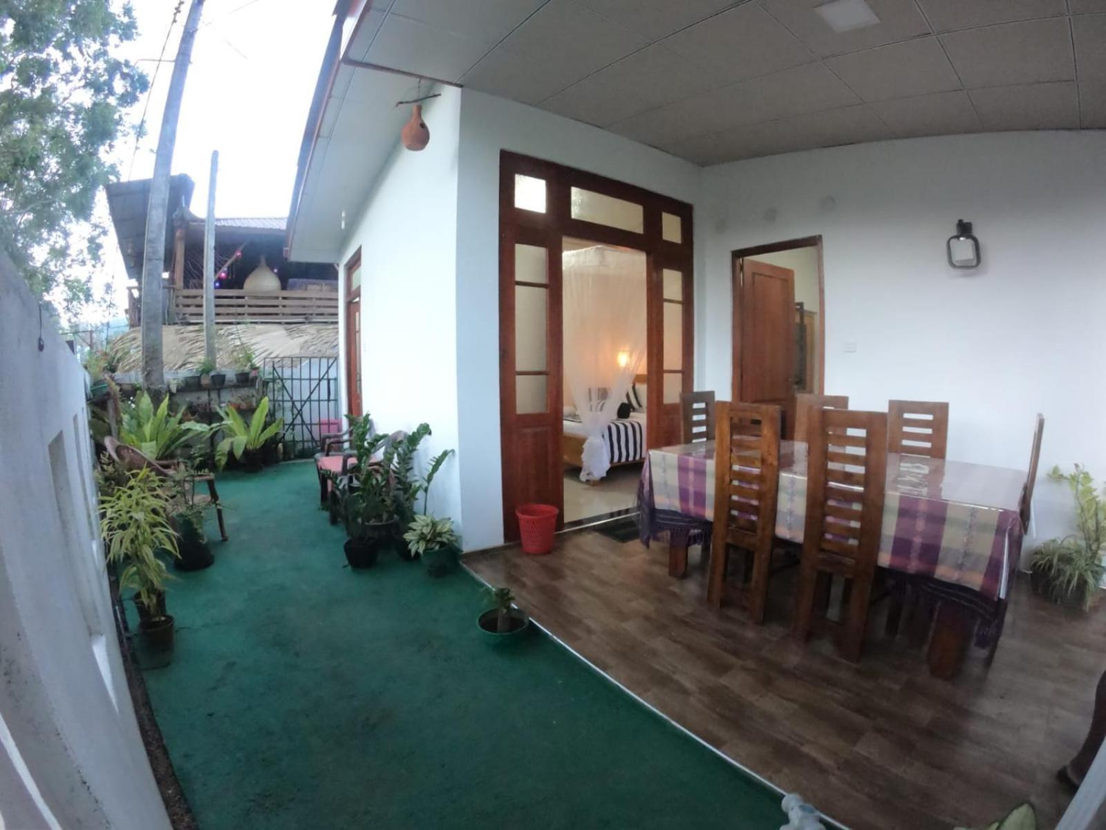 Ritz Inn إيلا المظهر الخارجي الصورة