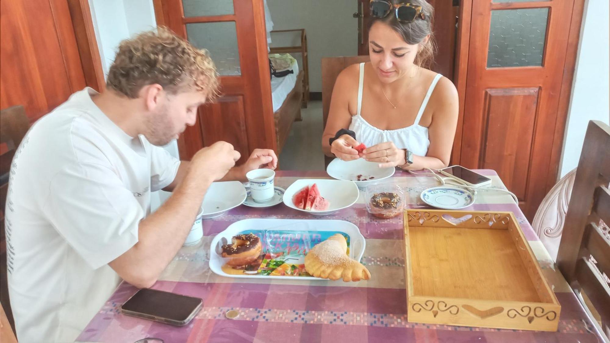 Ritz Inn إيلا المظهر الخارجي الصورة