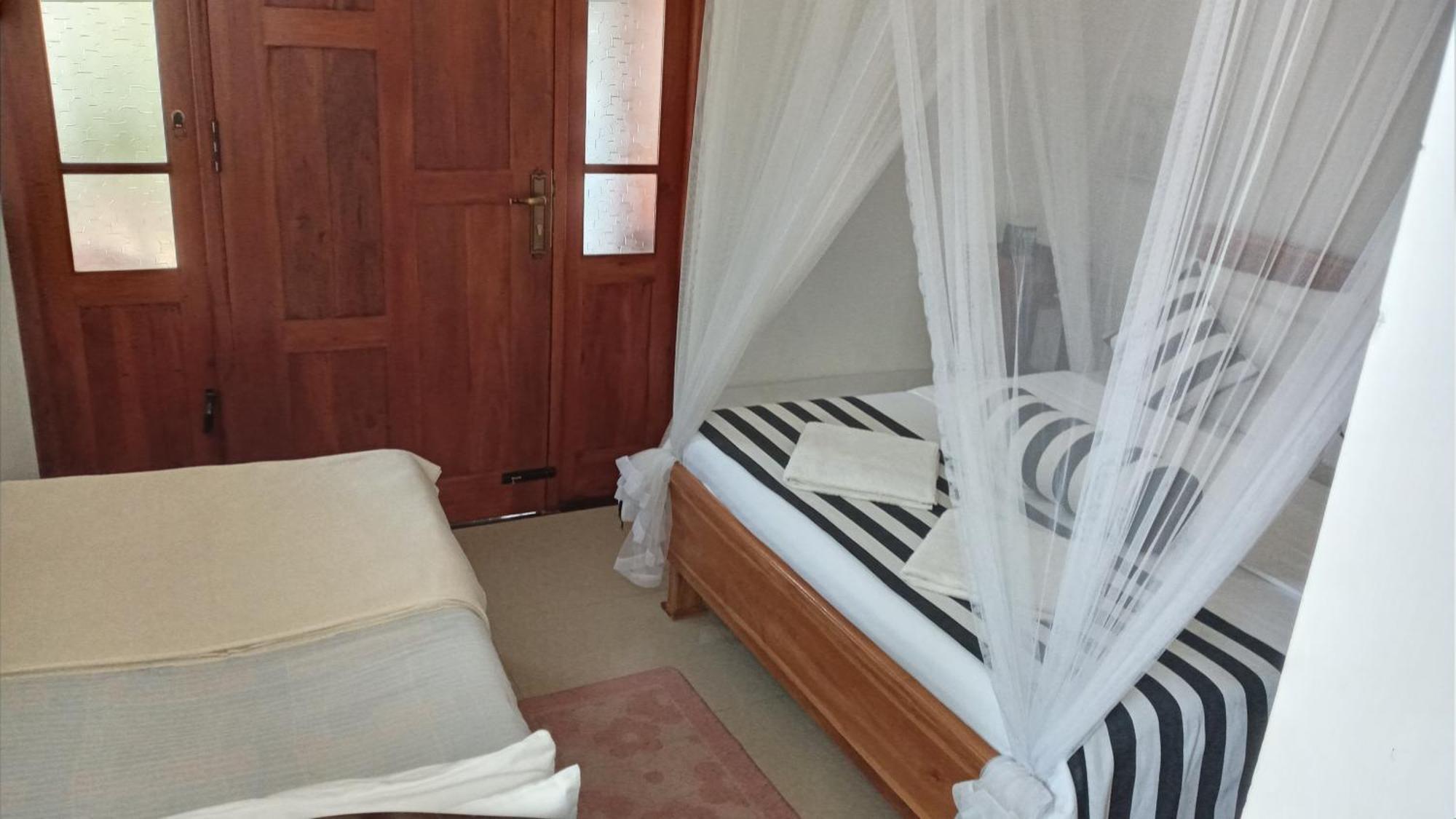 Ritz Inn إيلا المظهر الخارجي الصورة